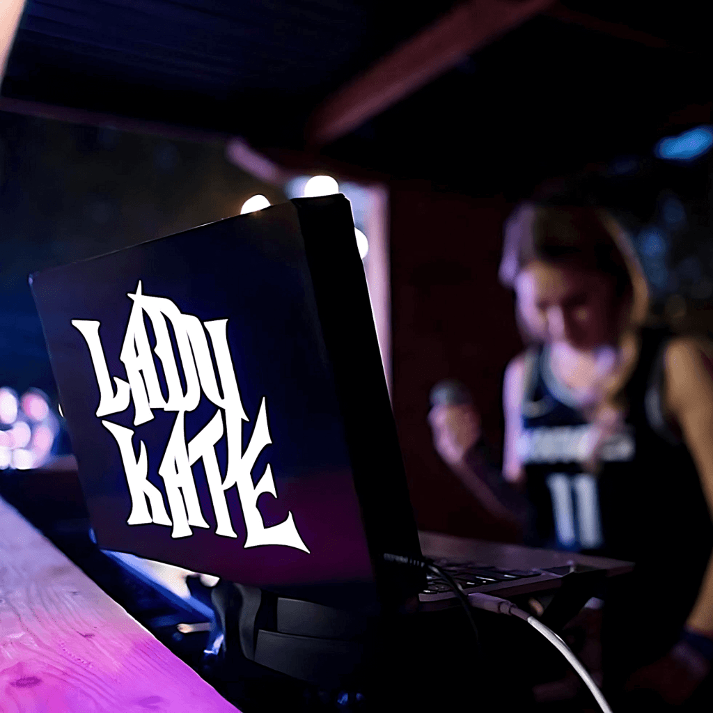 Laptop Display – Custom Litt